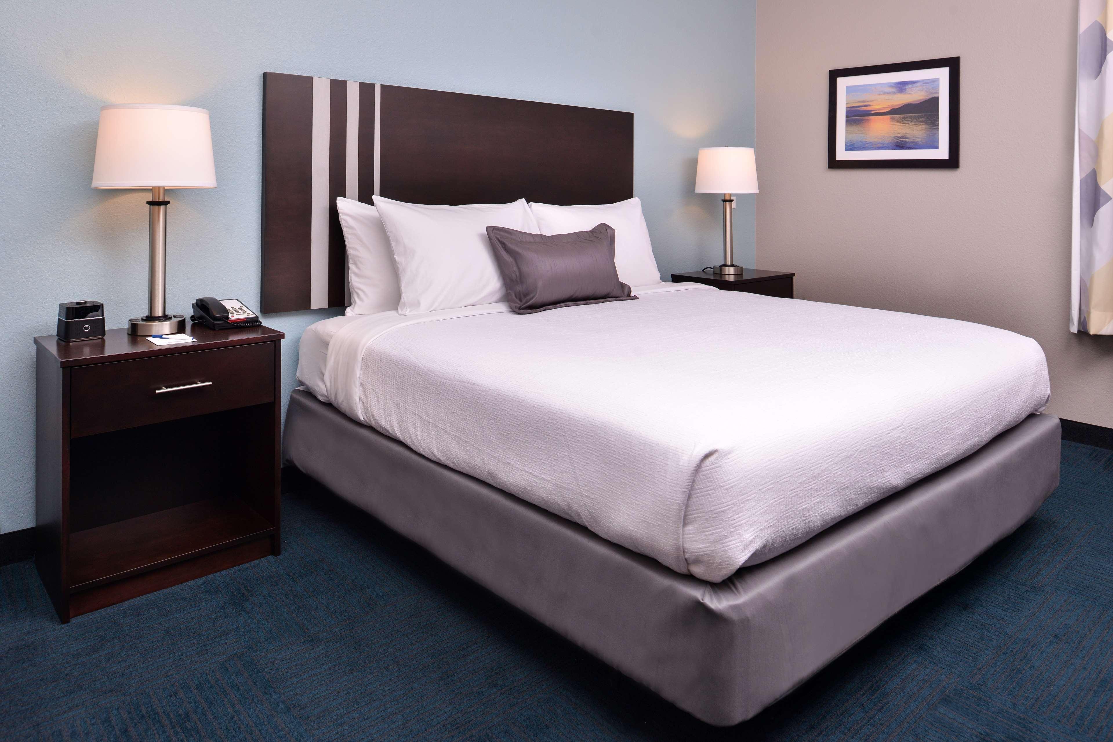 Best Western Hartford Hotel And Suites Exteriér fotografie