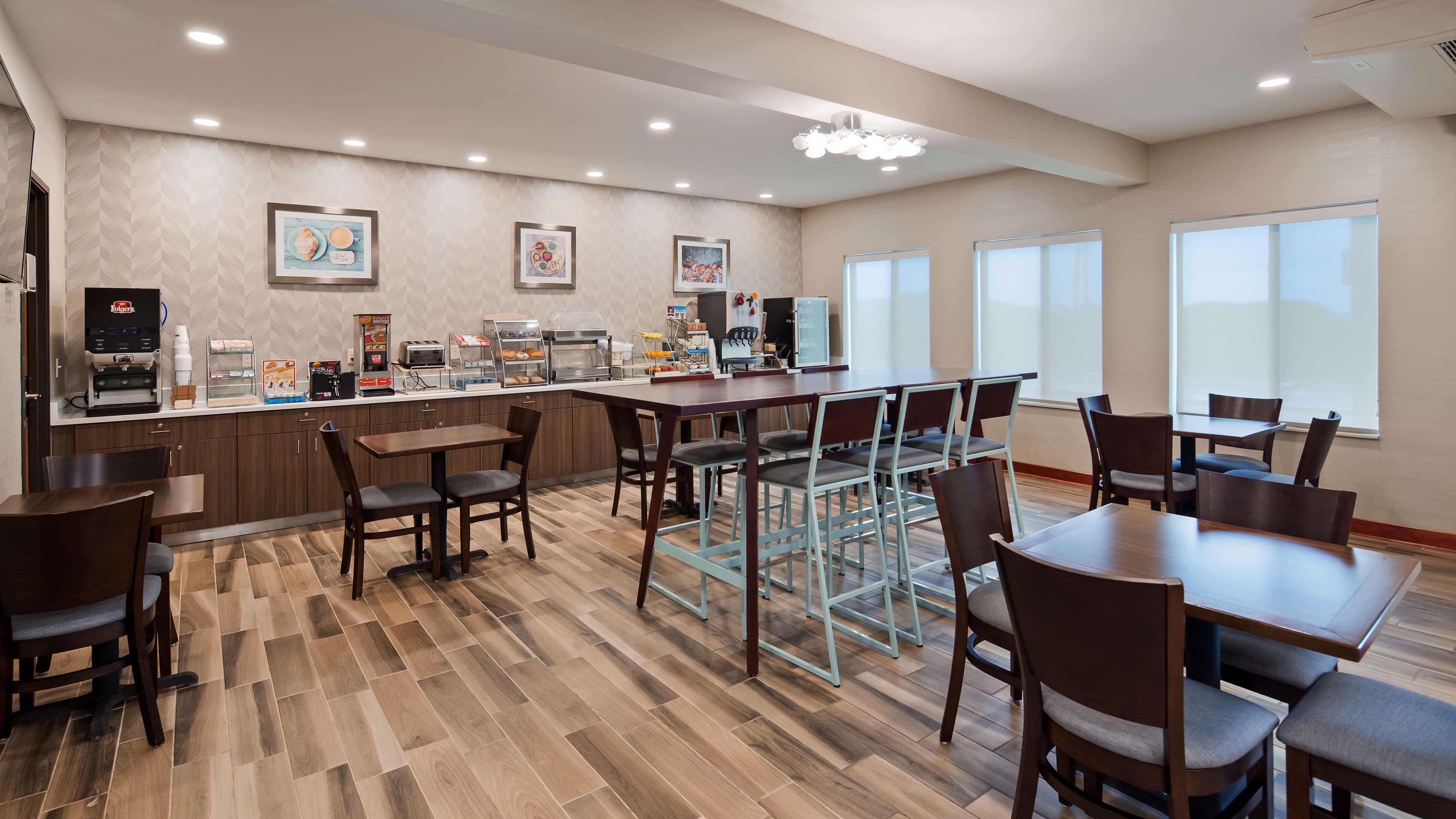 Best Western Hartford Hotel And Suites Exteriér fotografie