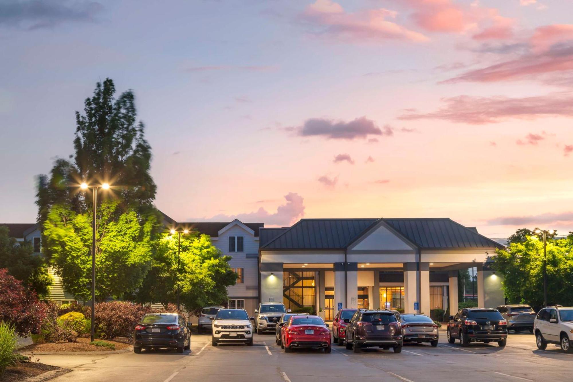 Best Western Hartford Hotel And Suites Exteriér fotografie